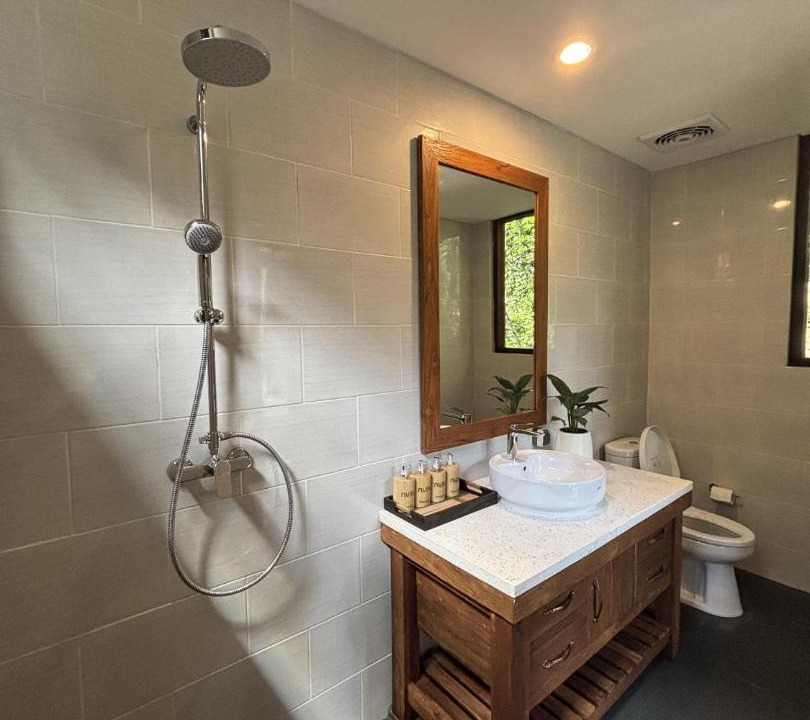 Photo of Bathroom in Nyambu