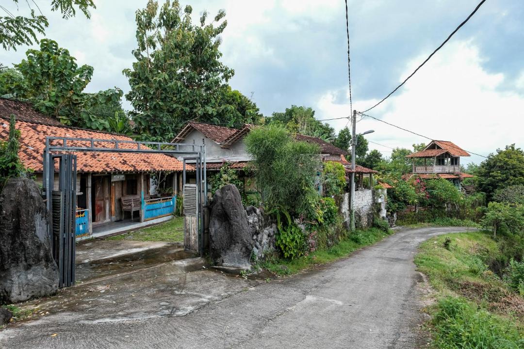 Photo of Others in Srimulyo