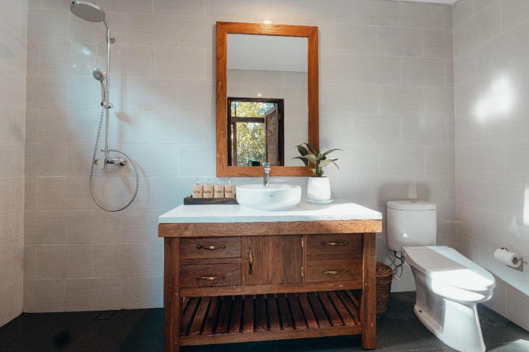 Photo of Bathroom in Nyambu