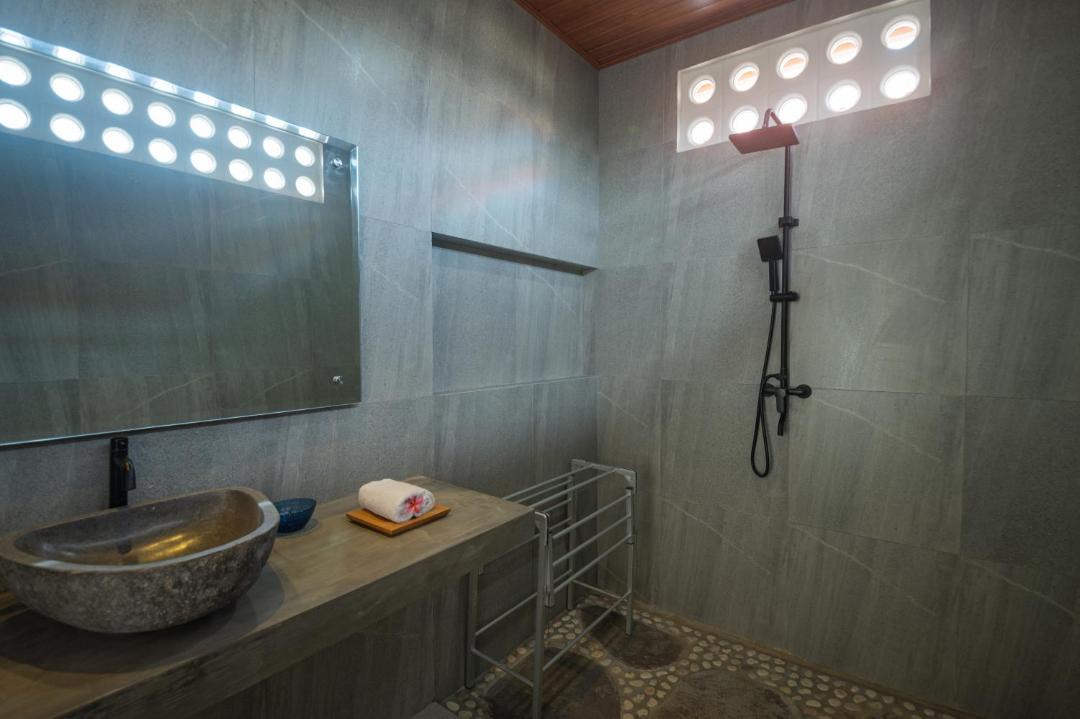 Photo of Bathroom in Singakerta