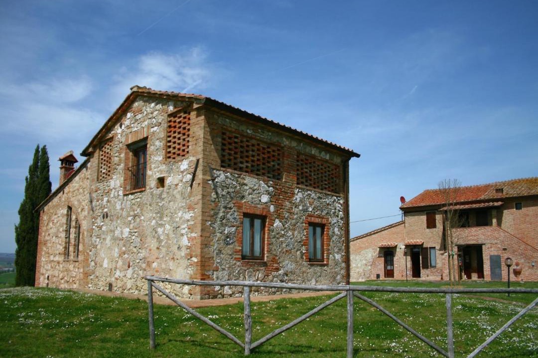 Photo of Buildings in Sovicille