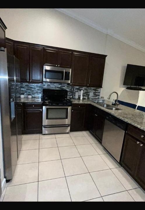 Photo of Kitchen in Azalea Park