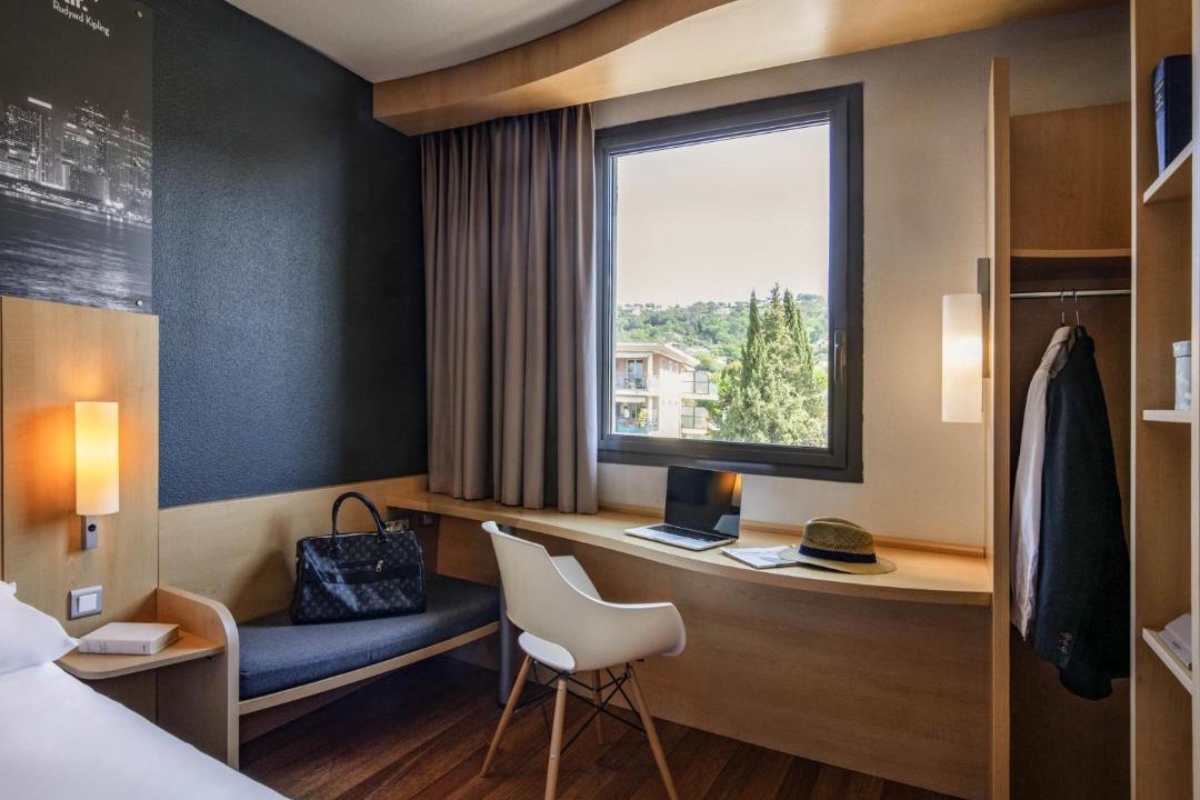Photo of Bedroom in Mouans-Sartoux