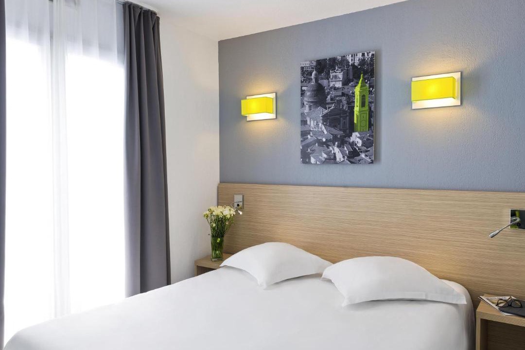 Photo of Bedroom in Les Baumettes