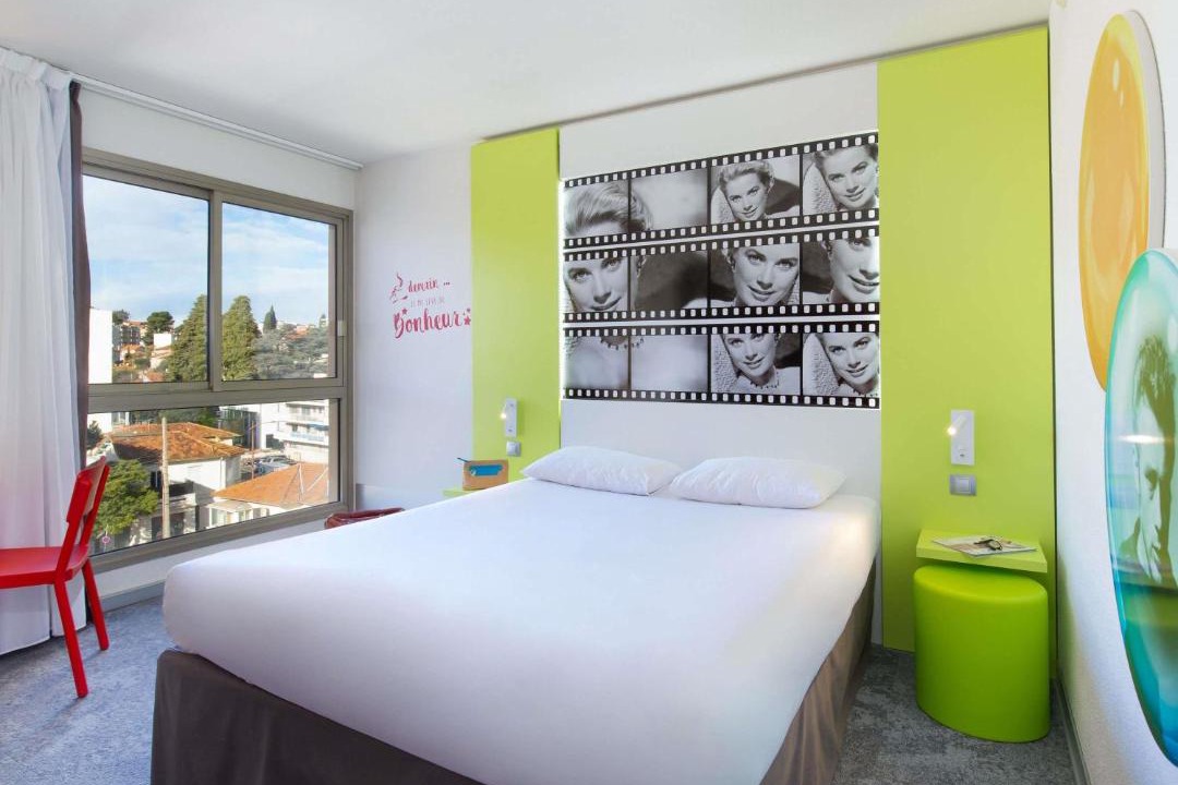Photo of Bedroom in Riou - Petit Juas - Av de Grasse