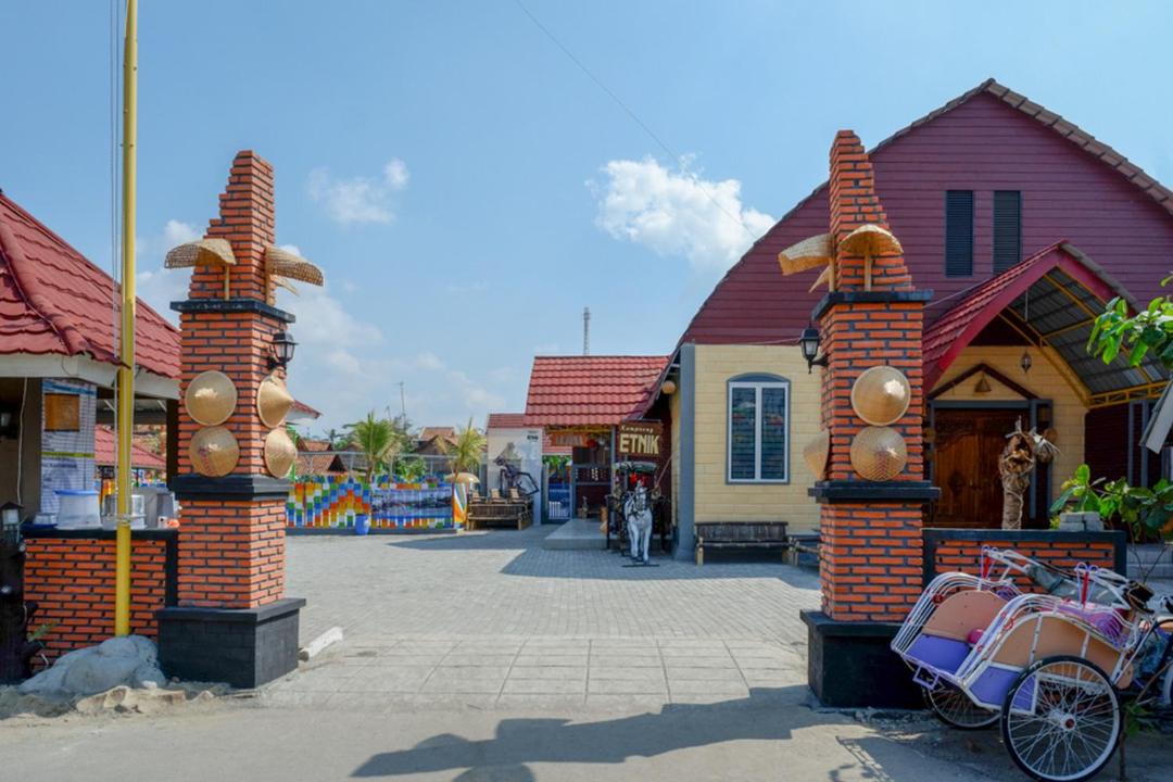 Photo of Buildings in Kebumen