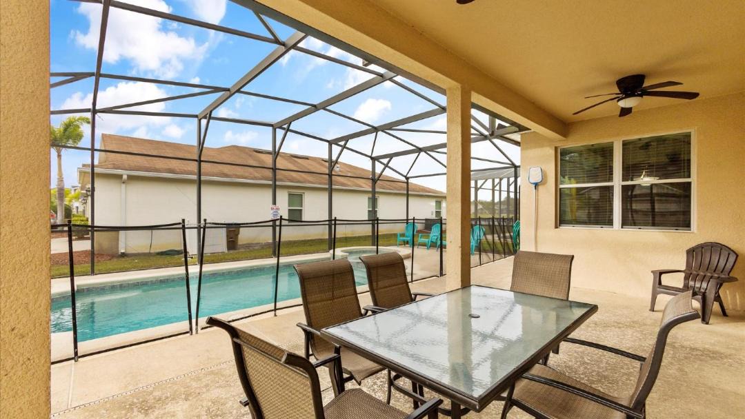Photo of Patio Balcony in Crystal Cove