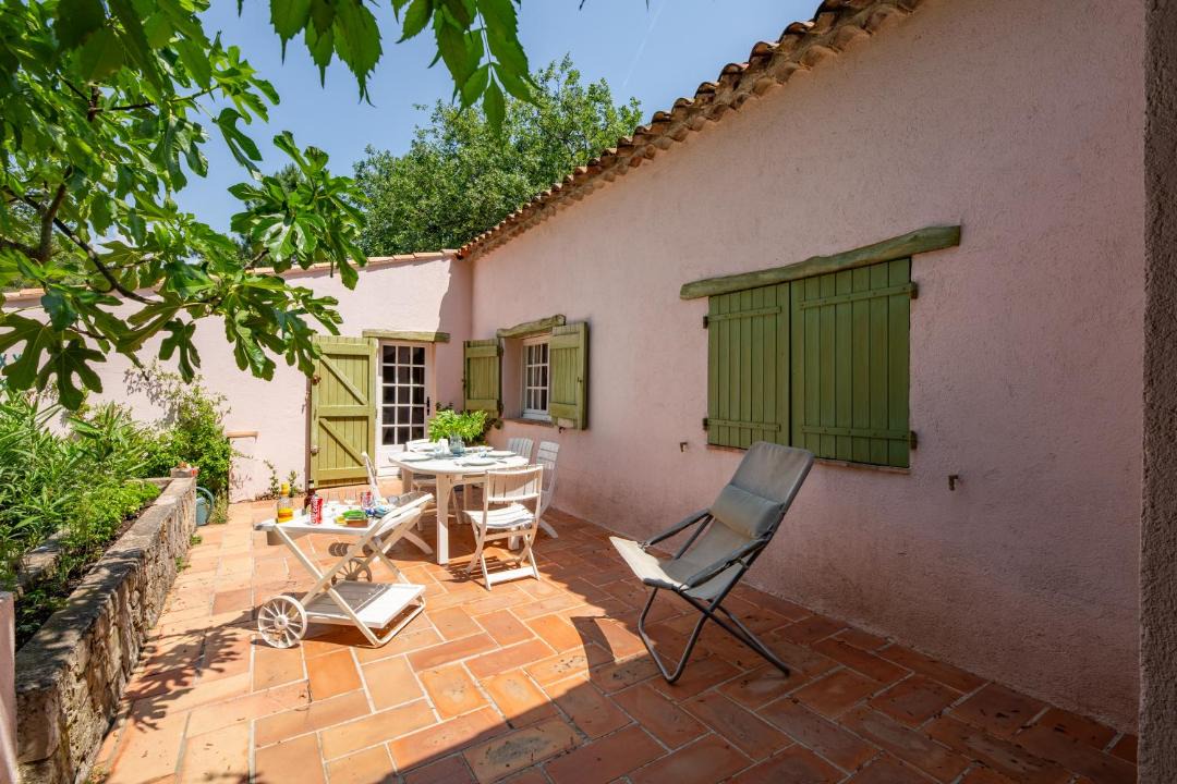 Photo of Patio Balcony in Saint-Paul-en-Foret