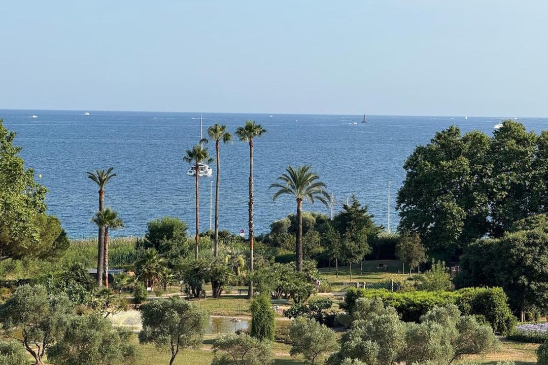 Photo of Others in Golfe Juan