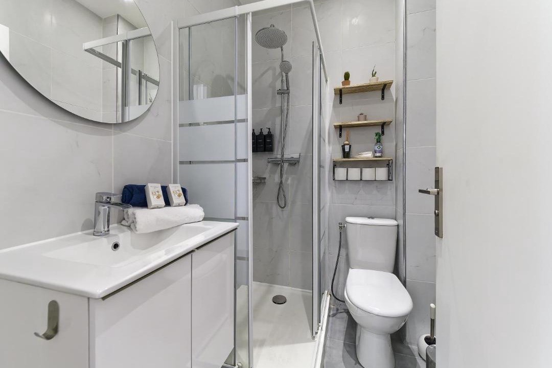 Photo of Bathroom in Liberation