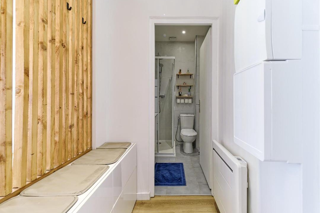 Photo of Bathroom in Liberation