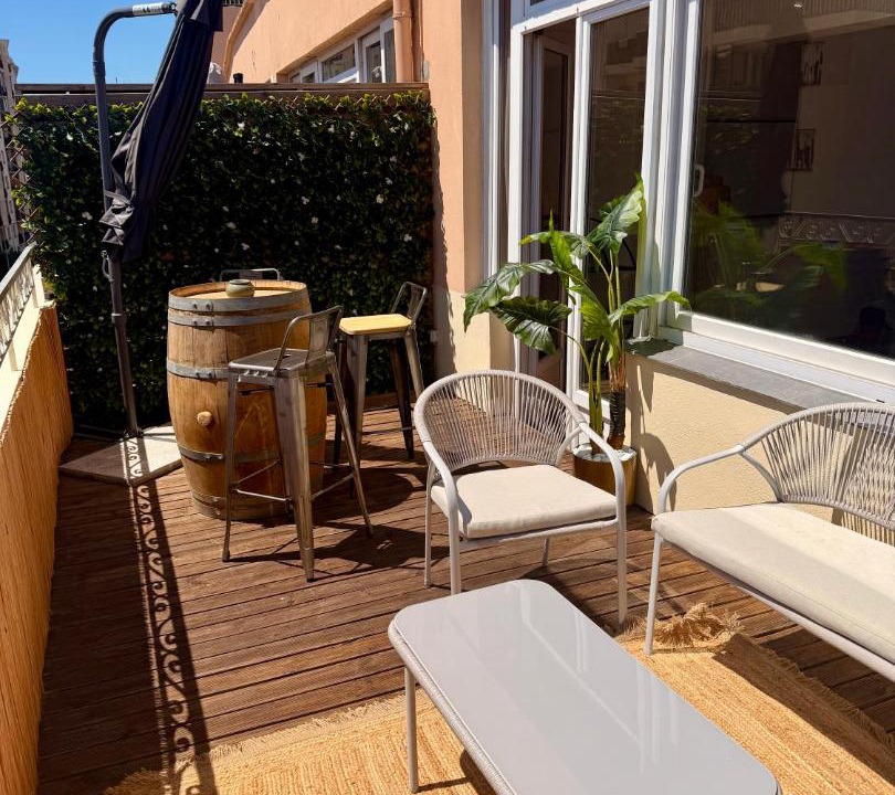 Photo of Patio Balcony in La Californie