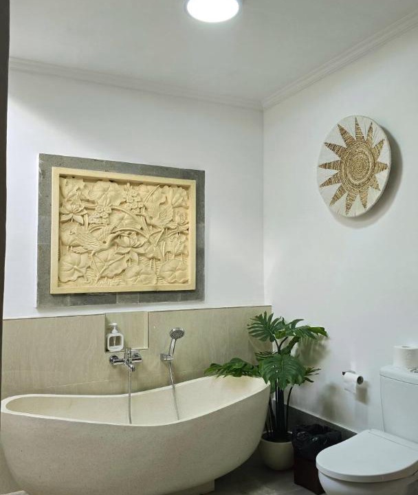 Photo of Bathroom in Kalibukbuk