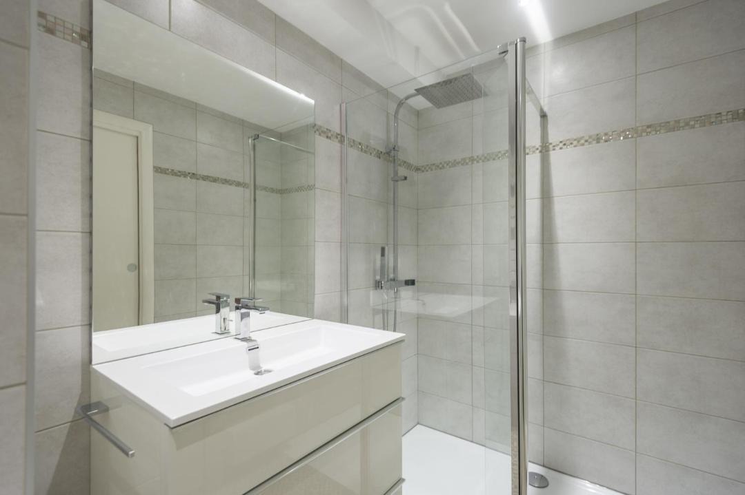 Photo of Bathroom in Cannes Old Town