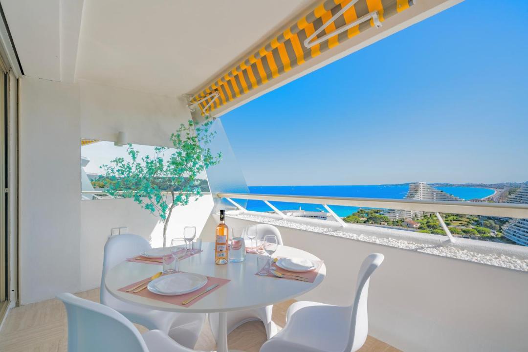 Photo of Patio Balcony in Villeneuve Loubet Beach