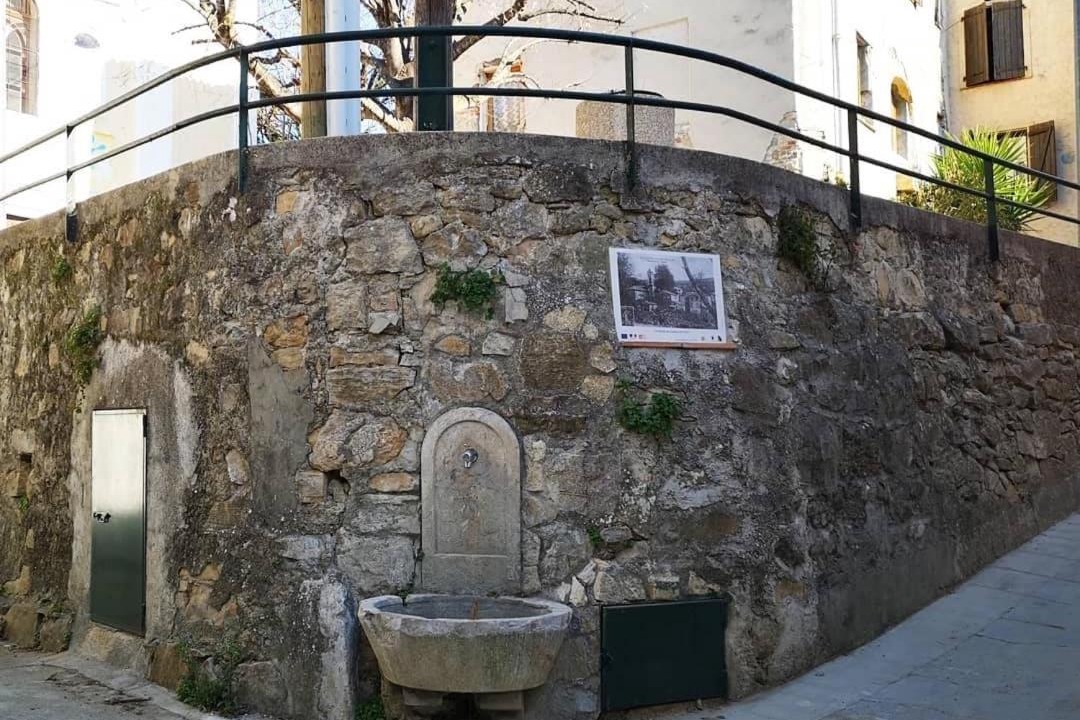 Photo of Others in Contes