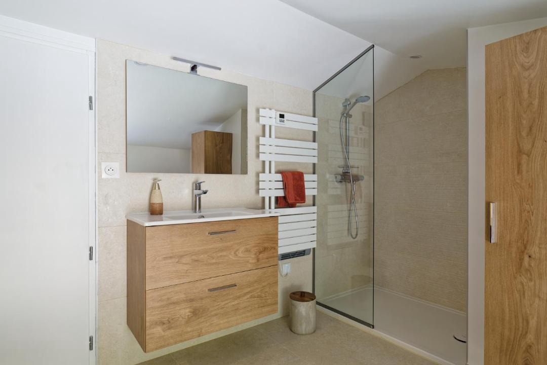 Photo of Bathroom in Speracedes
