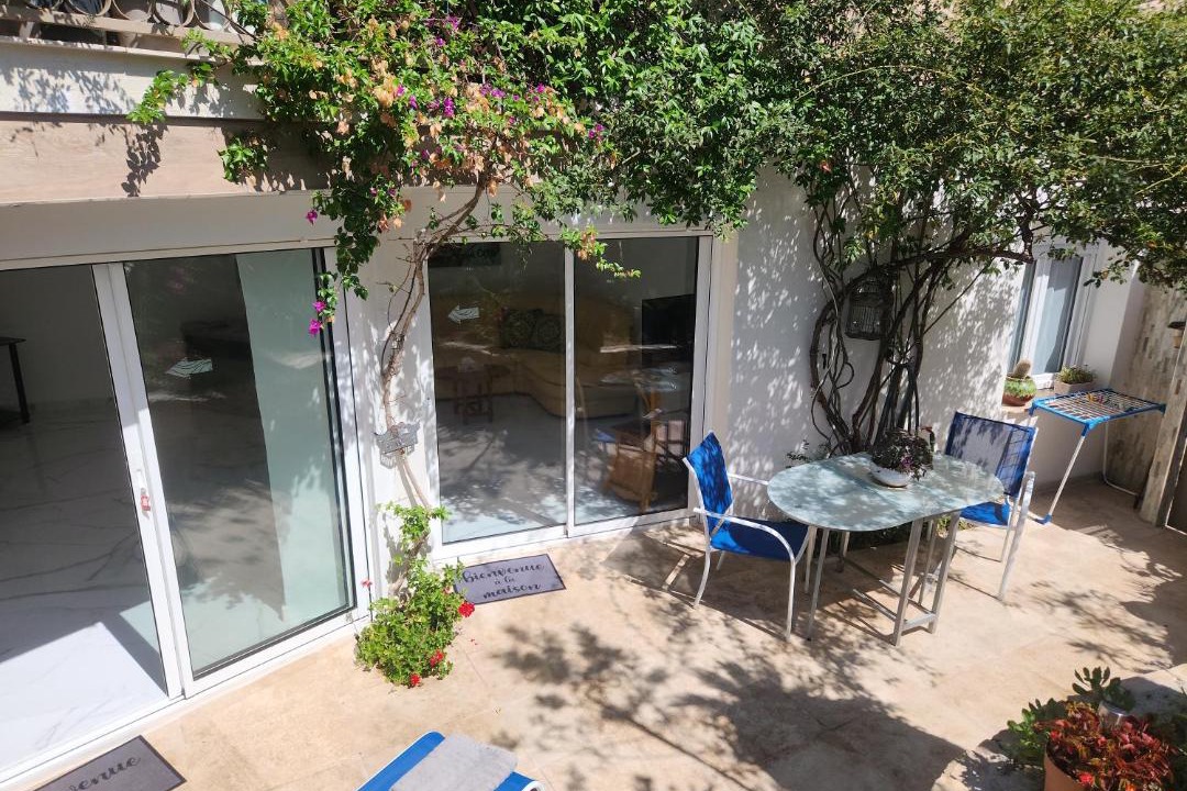 Photo of Patio Balcony in Plage de la Garonnette