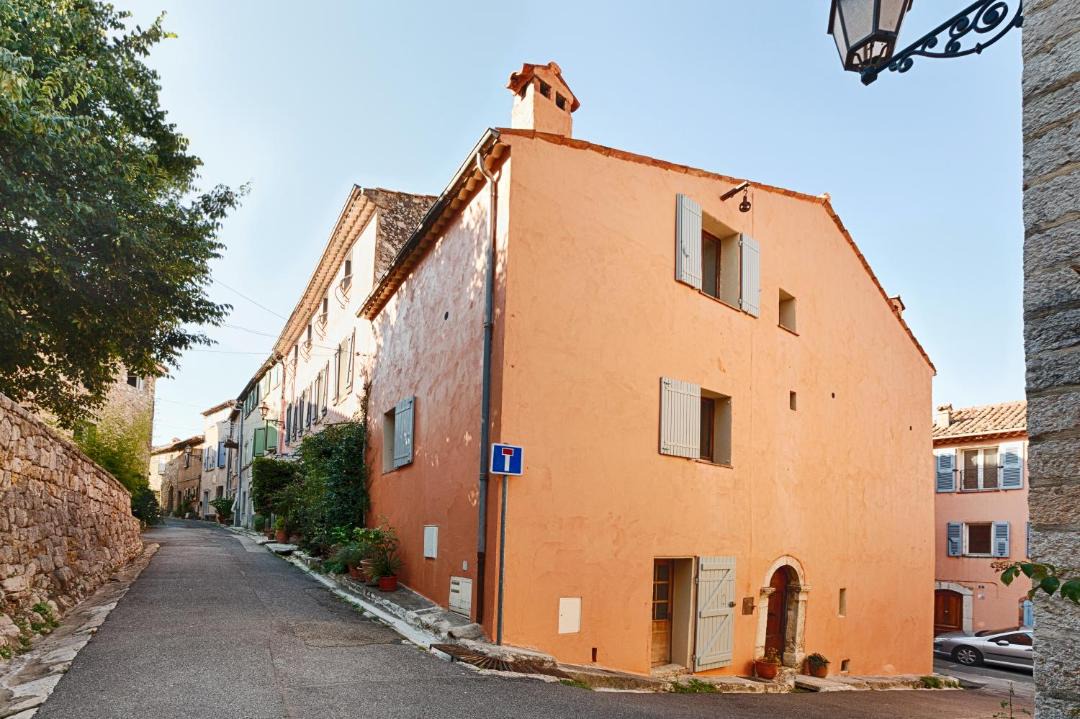 Photo of Buildings in Cabris