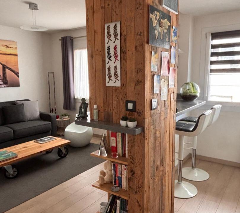 Photo of Livingroom in Prado - Republique