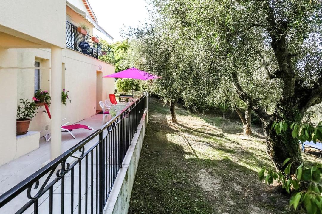 Photo of Patio Balcony in Berre-des-Alpes