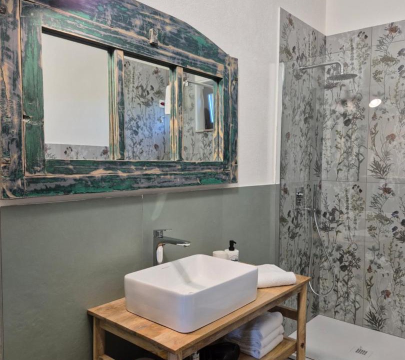 Photo of Bathroom in Vada