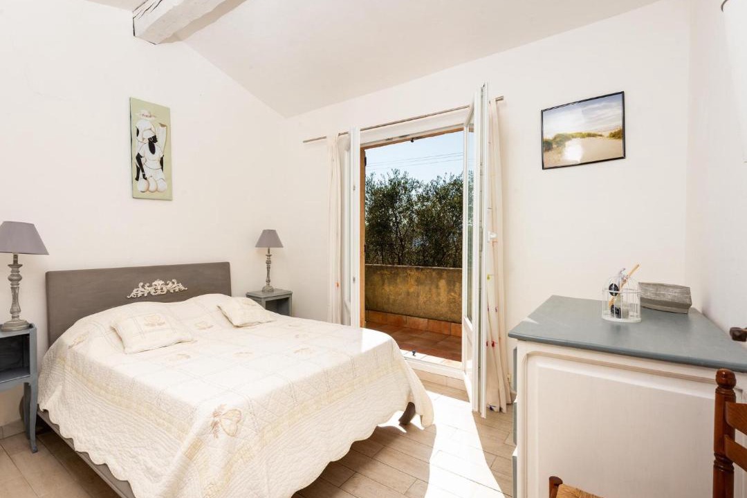 Photo of Bedroom in Mouans-Sartoux
