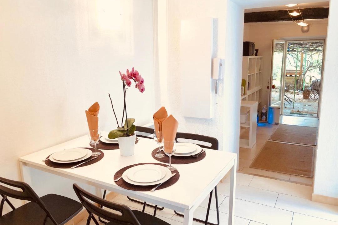 Photo of Kitchen in Le Plan-de-Grasse