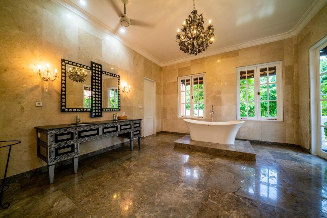 Photo of Bathroom in Negara