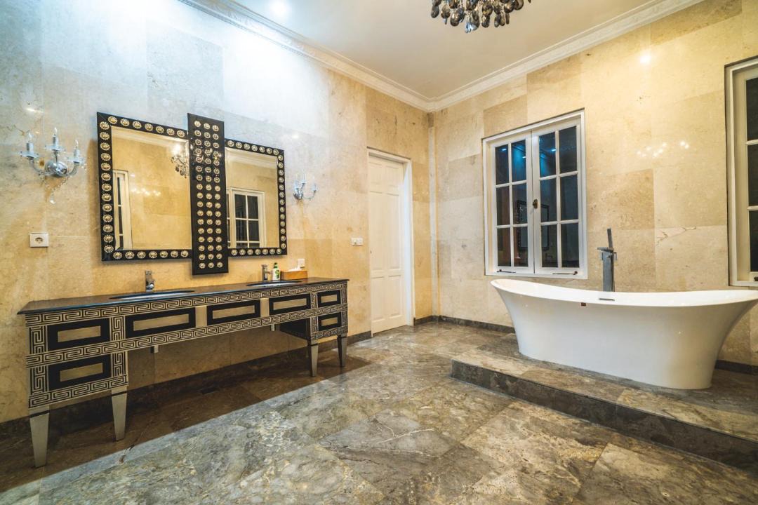 Photo of Bathroom in Negara