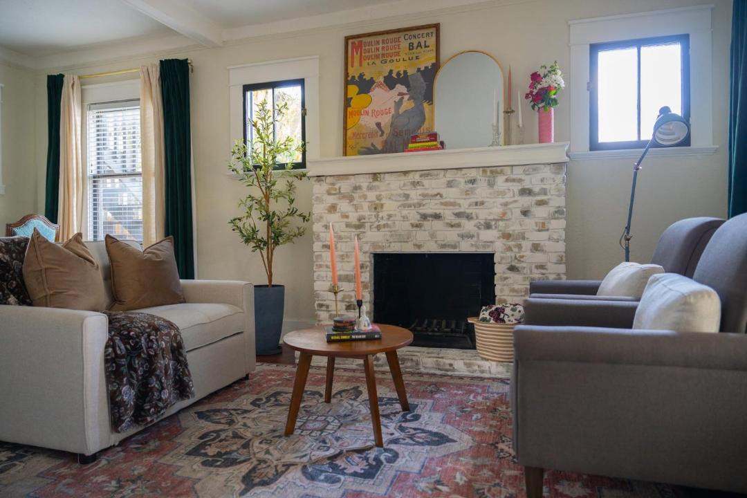 Photo of Livingroom in Lake Cherokee