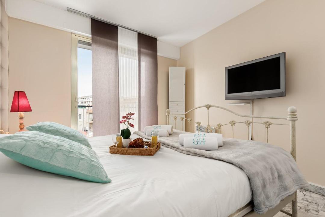 Photo of Bedroom in Juan-les-Pins