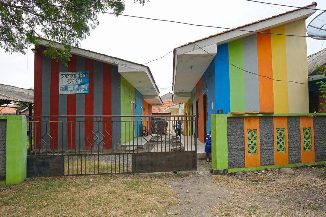 Photo of Buildings in Paiton