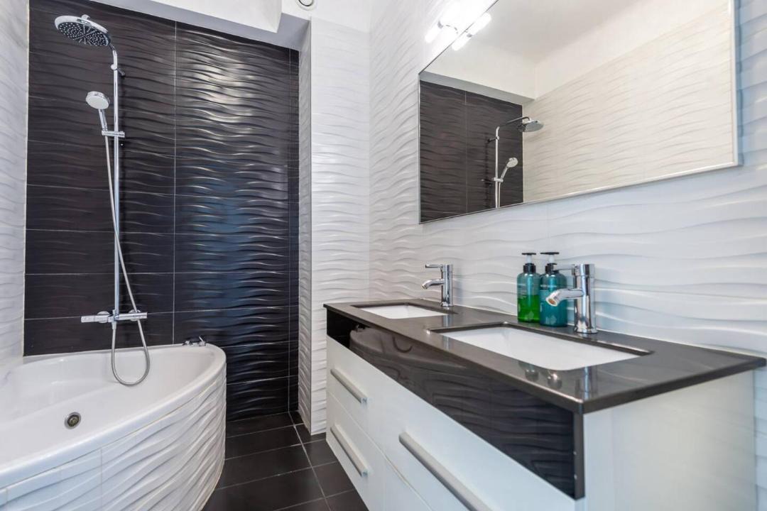 Photo of Bathroom in La Californie