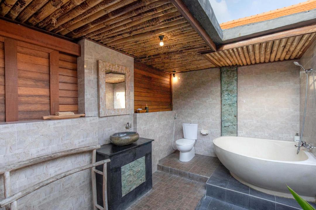 Photo of Bathroom in Sampalan