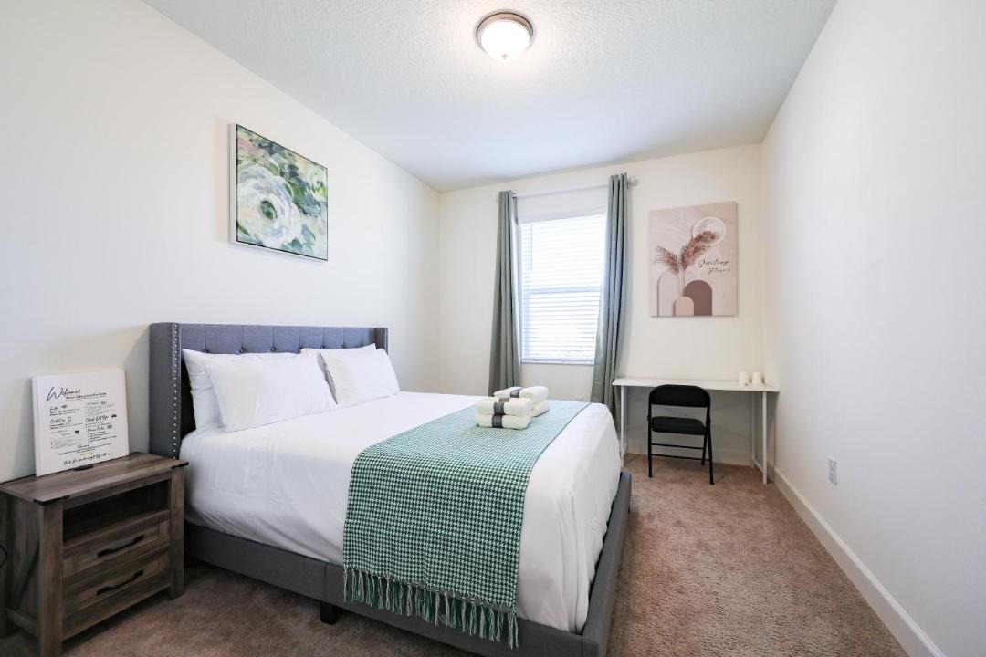Photo of Bedroom in Four Corners
