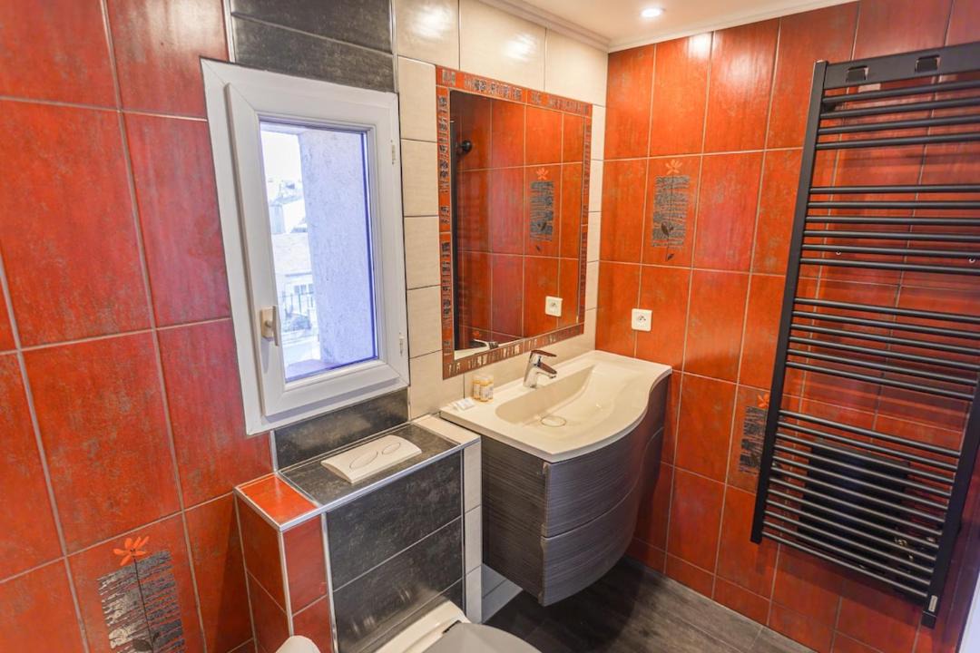 Photo of Bathroom in Antibes City Centre