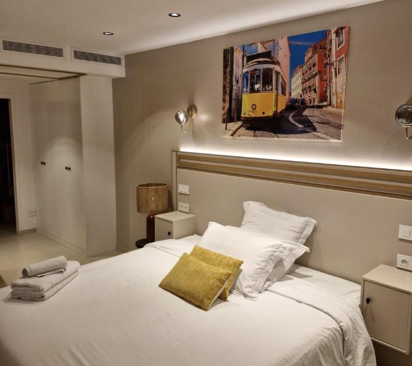 Photo of Bedroom in Saint-Tropez City Centre