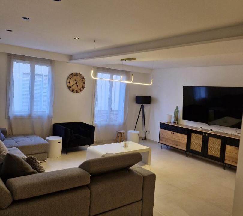 Photo of Livingroom in Saint-Tropez City Centre