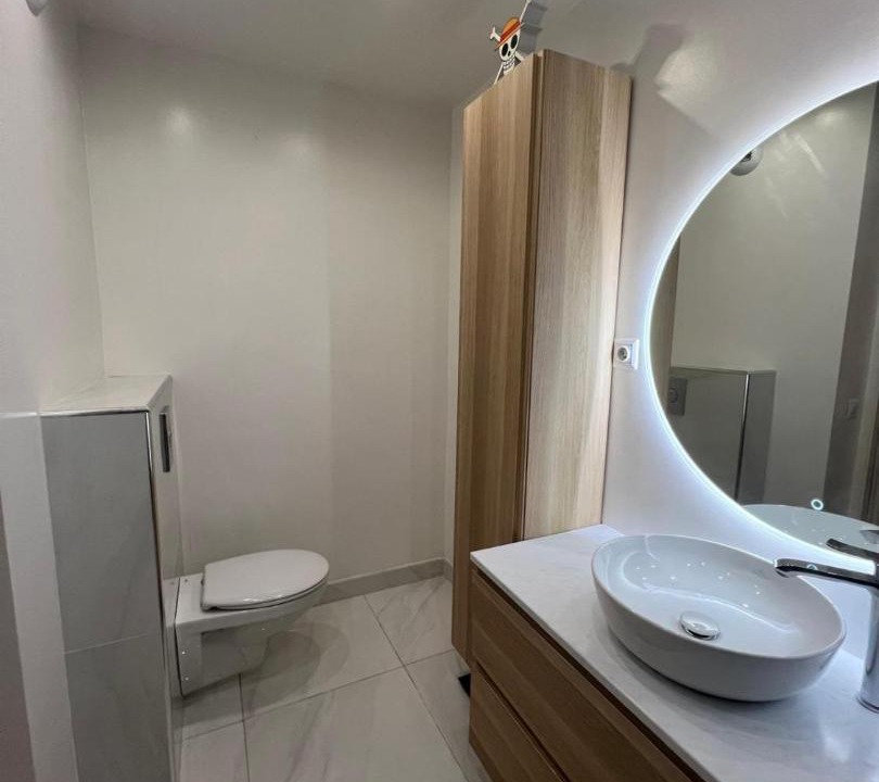 Photo of Bathroom in Pasteur