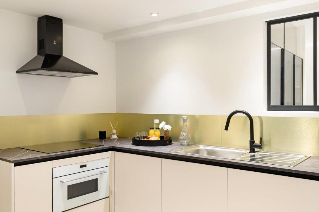 Photo of Kitchen in Prado - Republique