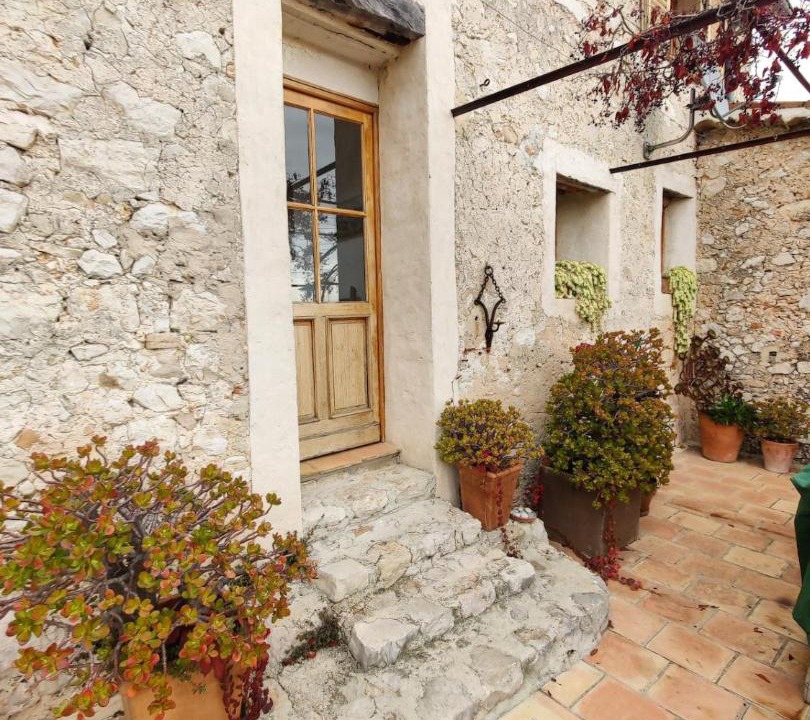 Photo of Others in Chateauneuf-Villevieille