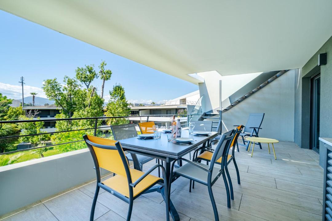 Photo of Patio Balcony in Villeneuve Loubet Beach