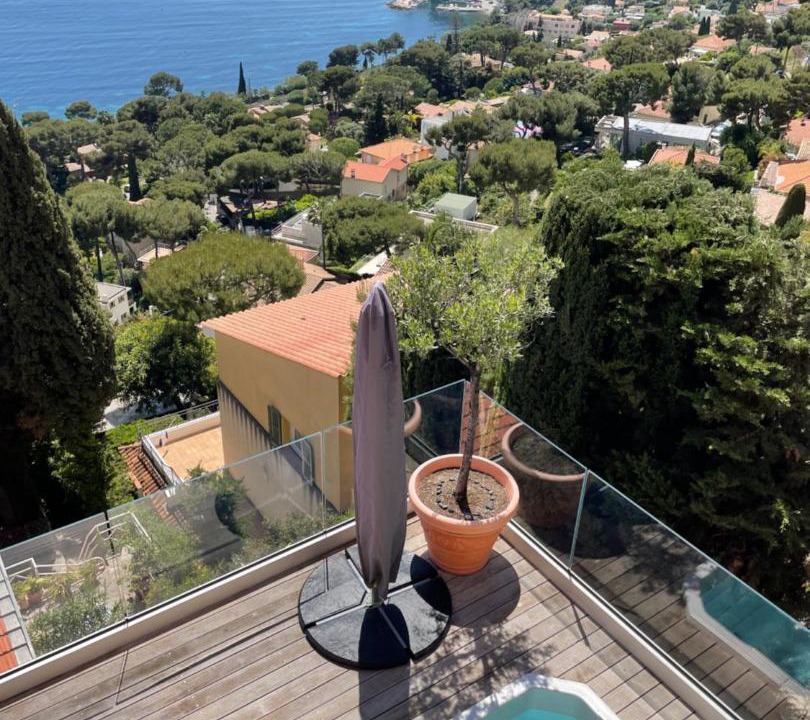 Photo of Others in Eze