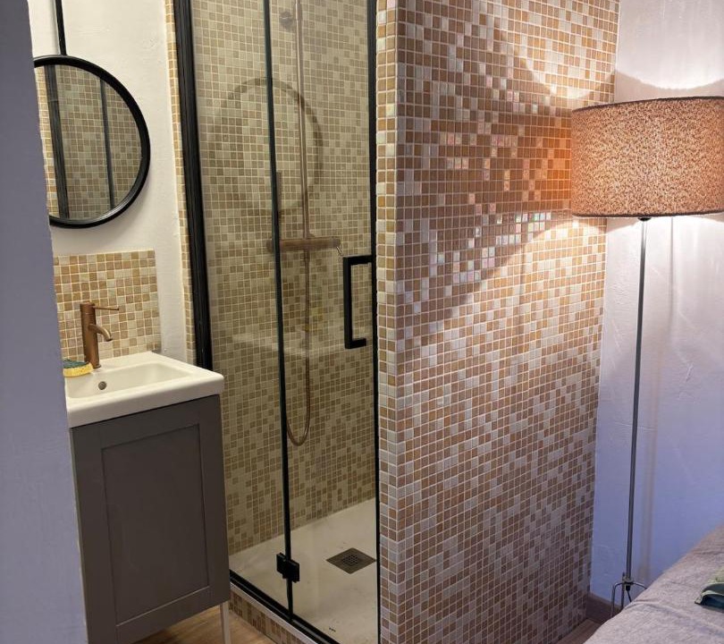 Photo of Bathroom in Peille