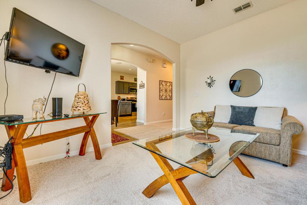 Photo of Livingroom in Sunset Ridge