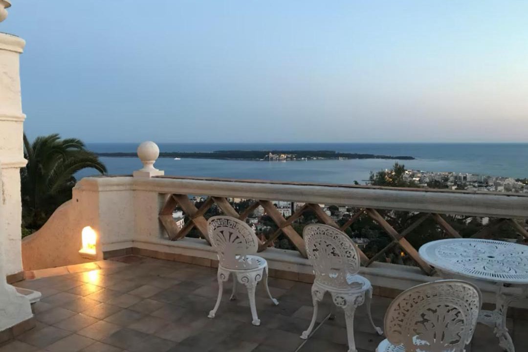 Photo of Patio Balcony in California - Pezou