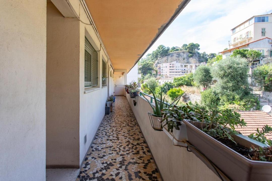 Photo of Patio Balcony in La Madeleine