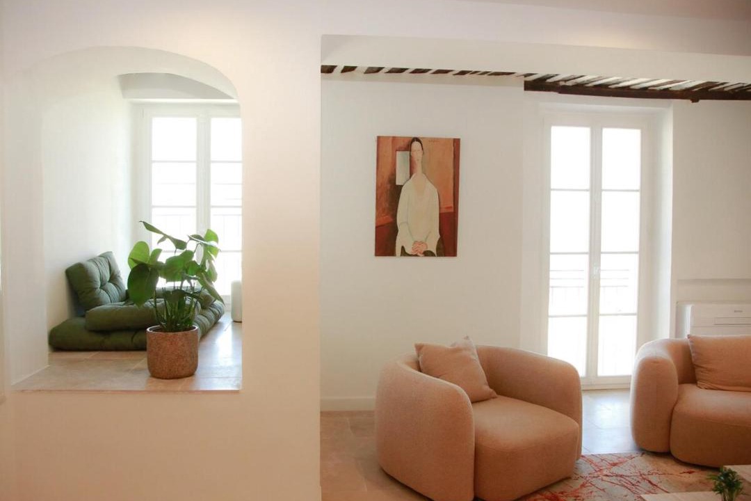 Photo of Livingroom in Antibes City Centre