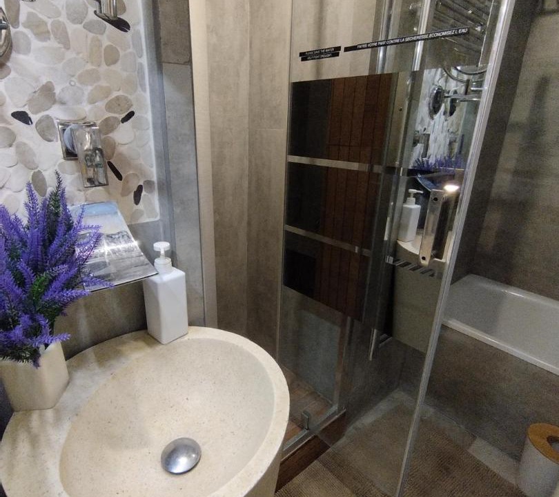 Photo of Bathroom in Saint Maurice